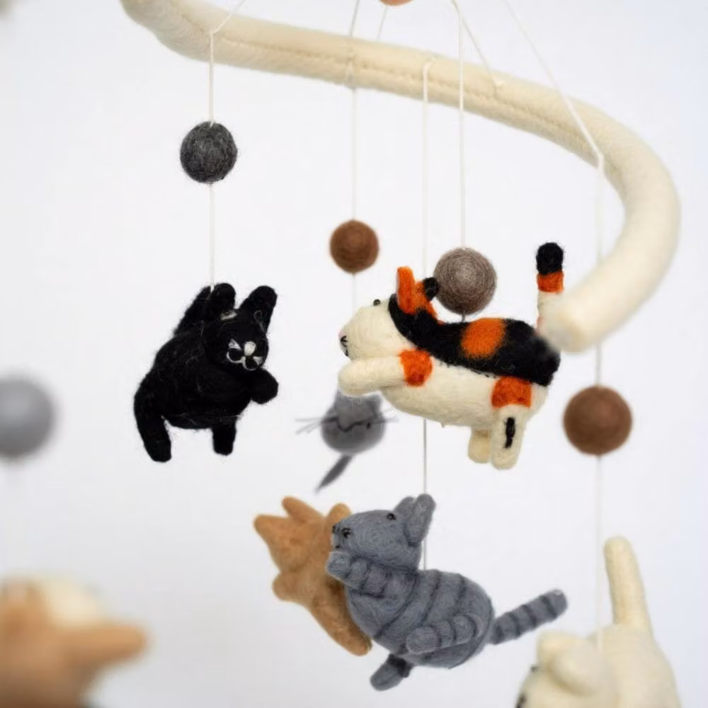 KDMD Handmade Felt Cat and Mice Hanging Mobile, Multicolour Nursery Decor – 2