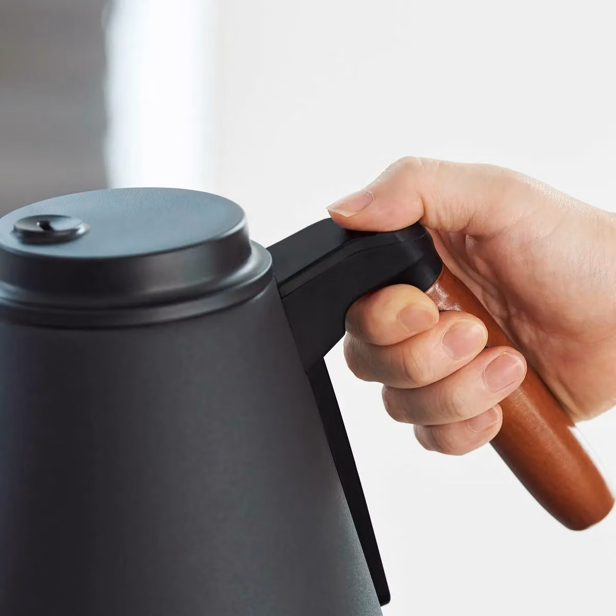 Vitantonio ACTY II Temperature Control Barista Drip Kettle in Black, 800ml – 4