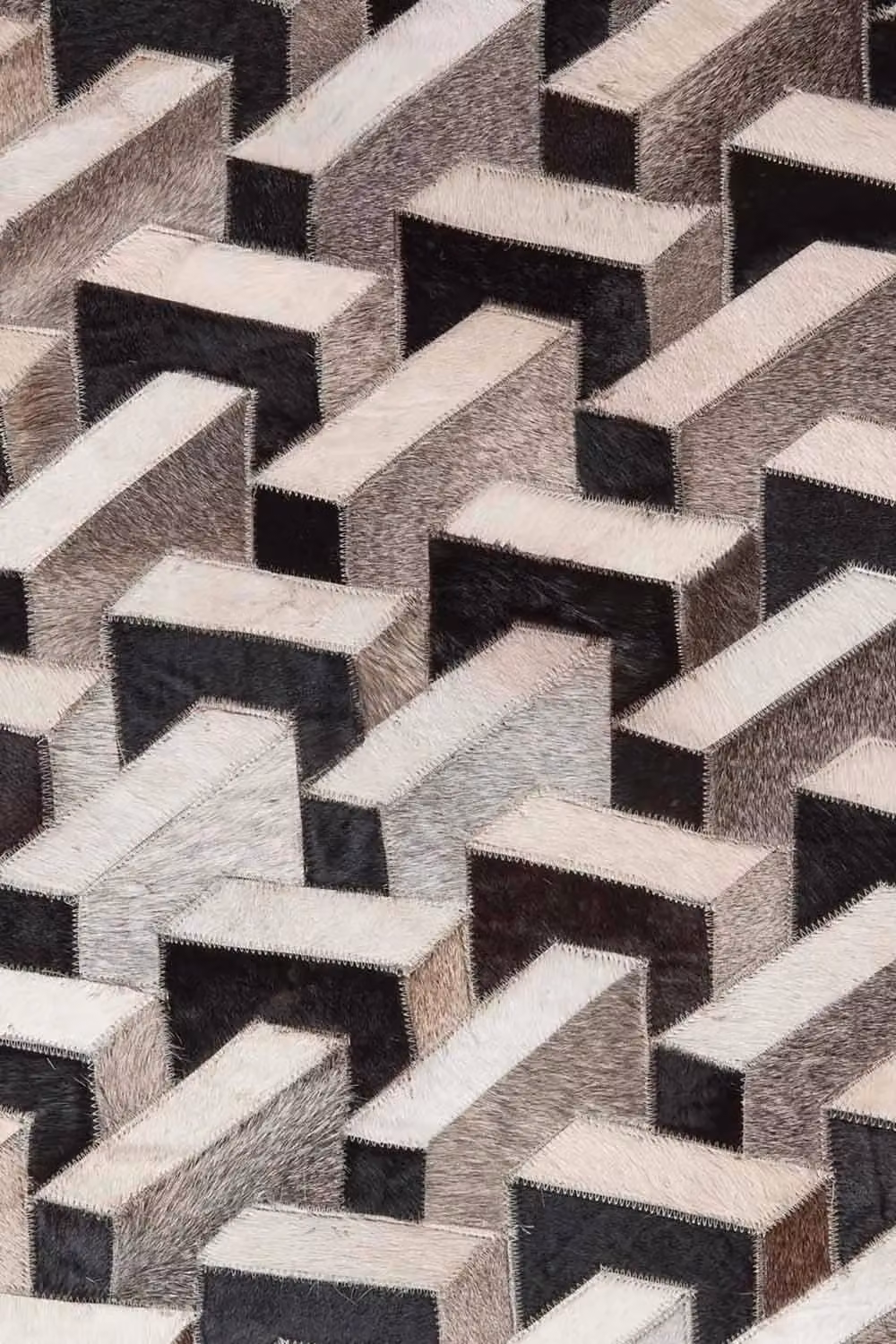 Homescapes Grey and Black Geometric Woven Leather and Wool Rug, W: 90 cm, L: 150 cm – 3