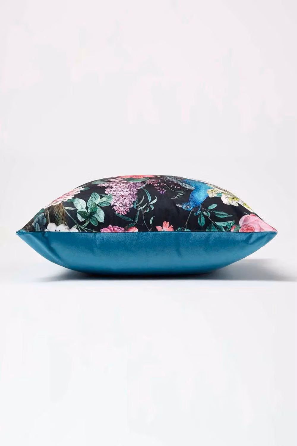 Homescapes Floral Peacock Reversible Velvet Cushion in Black, Petrol and Blue, 46 x 46 cm – 3