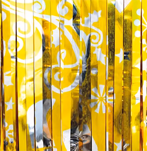 Netagon Shimmer Tinsel Curtain with Reindeer and Christmas Tree Design, Yellow, W: 200 cm, H: 100 cm – 6