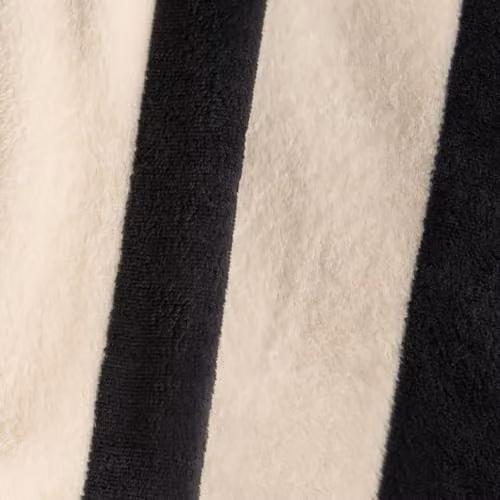 OHS Striped Polyester Fleece Throw Blanket in Black and White, W/D/H: 125 x 150 cm – 2