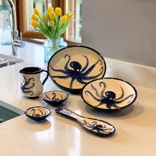 Verano Spanish Ceramics Blue and White Hand Painted Octopus Ceramic Utensil Spoon Rest, Length: 28 cm – 7
