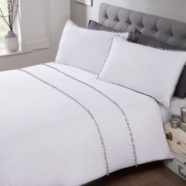 Rapport Home Pom Poms Polycotton Duvet Cover and Pillowcase Set in White, Size: Single (90 x 200 cm)
