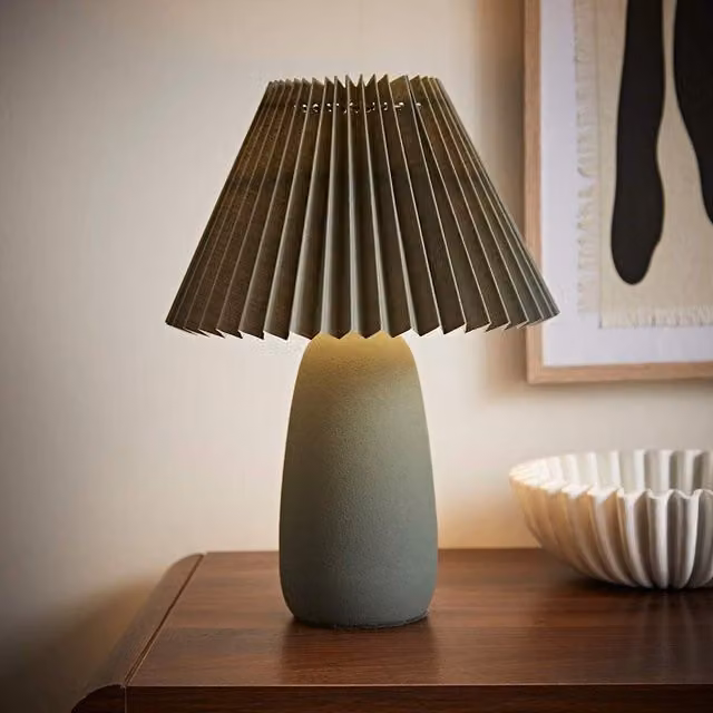 Taggie Origami Ceramic Table Lamp in Green