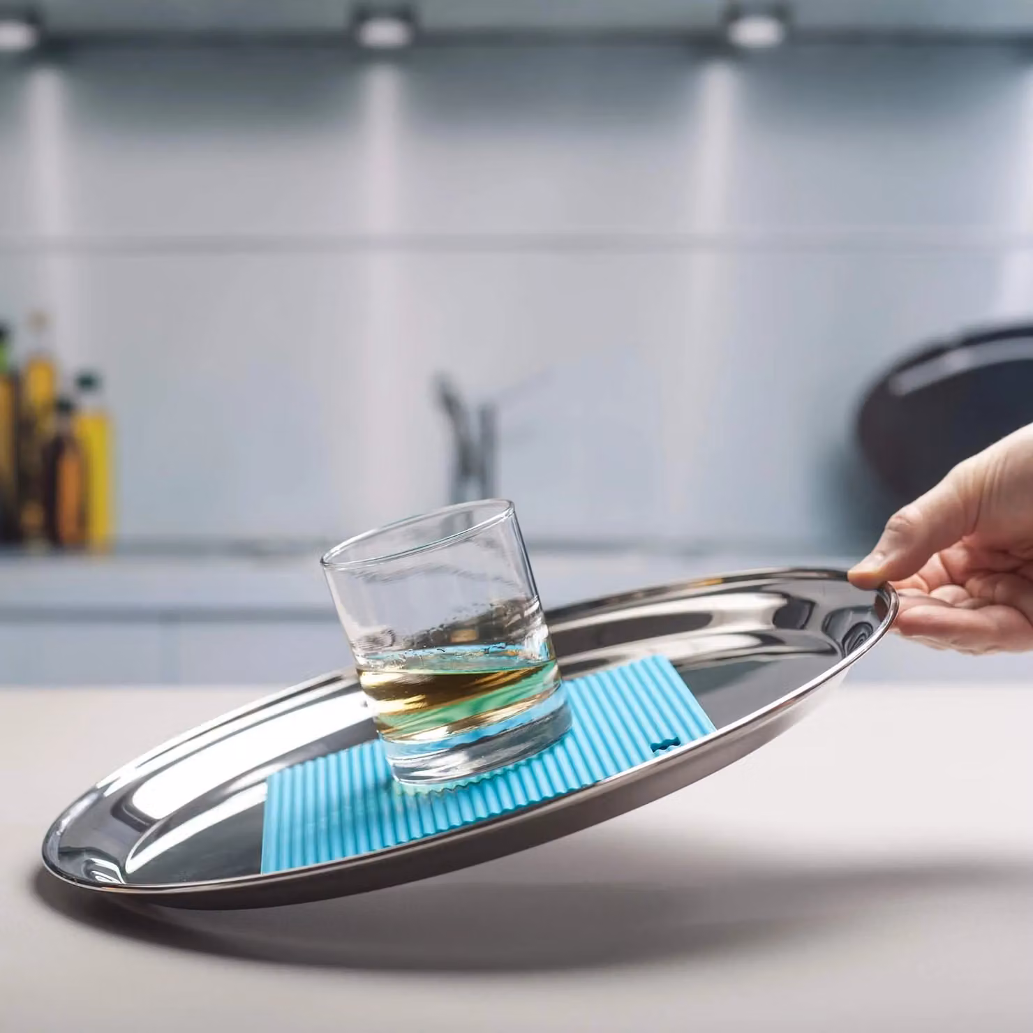 Zeal Silicone Square Non-Slip Hot Mat Trivet in Turquoise Blue, W/D/H: 18 x 18 x 1 cm – 2