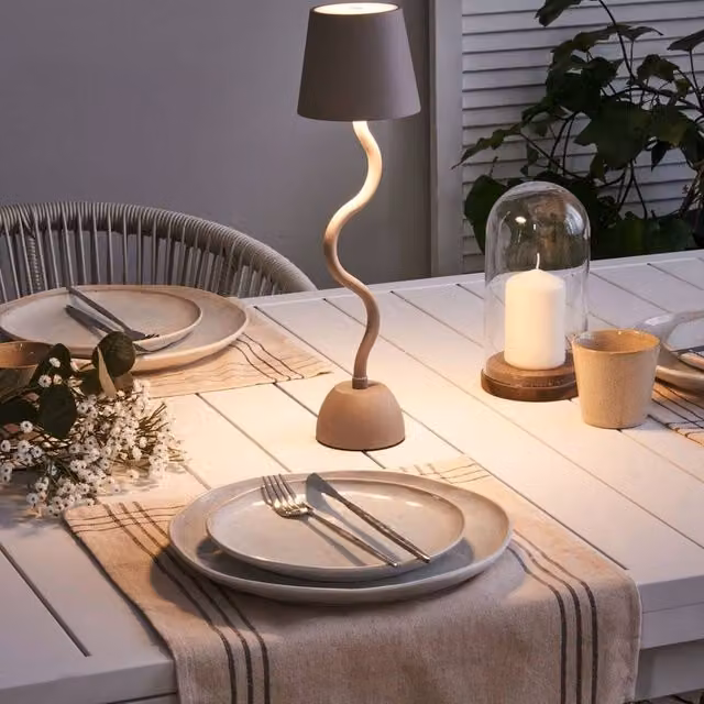 Wyld and Coco Modern Beige Aluminium Table Lamp with Touch Dimming and USB Charging – 1