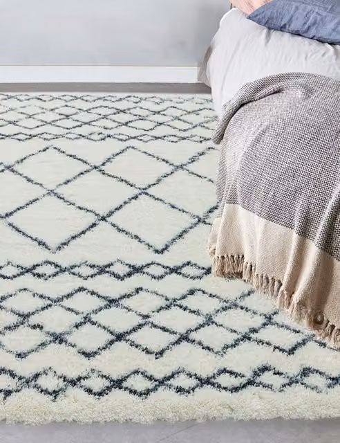 Asiatic Alto Moroccan Shaggy Rug in White