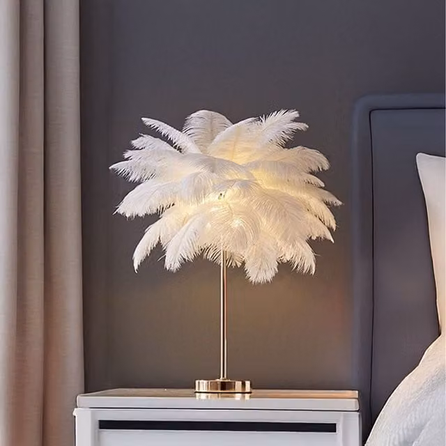 Komore Coconut Tree-Shaped Feather Table Lamp with Metal Base in White