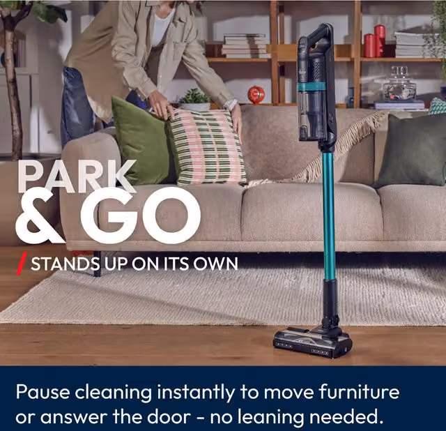 Livingandhome 200W Bagless Cordless Vacuum Cleaner with Anti-Tangle Roller in Black and Turquoise
