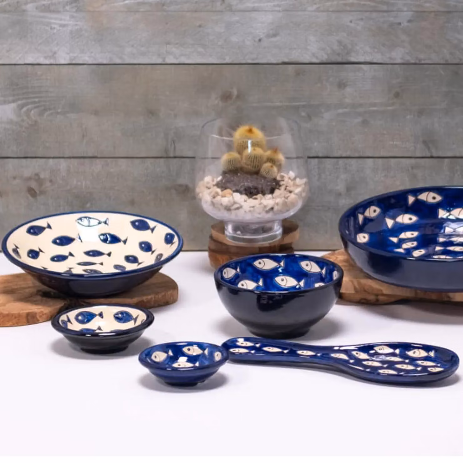 Verano Spanish Ceramics Blue and White Fish Ceramic Kitchen Dining Serving Dish, W: 25 cm, H: 10 cm – 2