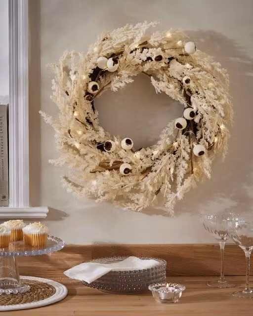 Dibor Giant Pampas Pre-Lit Festive Christmas Wreath in White, Diameter: 55 cm