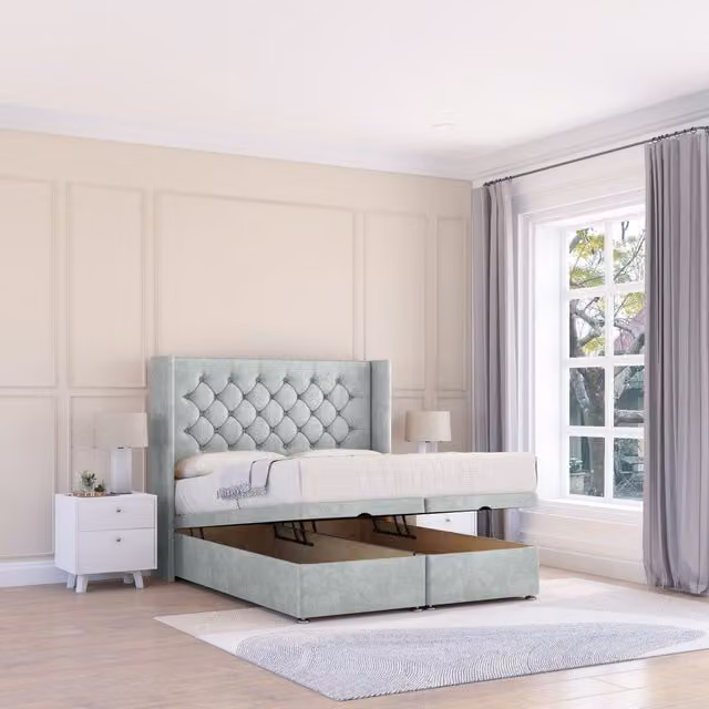 Sloomy Dior Naples Silver Fabric Ottoman Bed with Winged Chesterfield Headboard and Hybrid Memory Mattress, King Size (W/D: 180 x 200 cm)