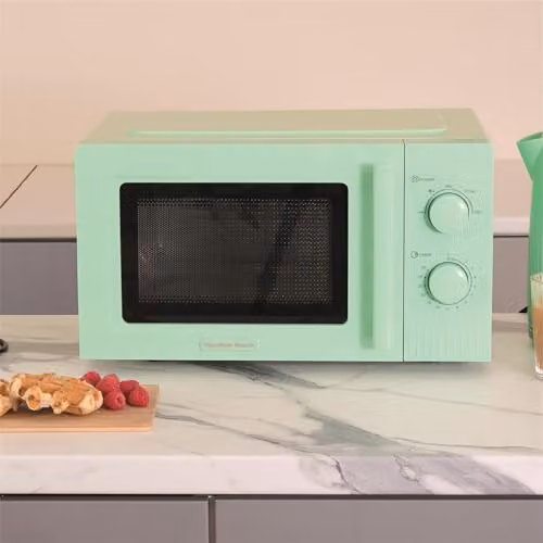 Hamilton Beach 20L Solo Countertop Microwave with Manual Controls, 800W, Green and White – 2