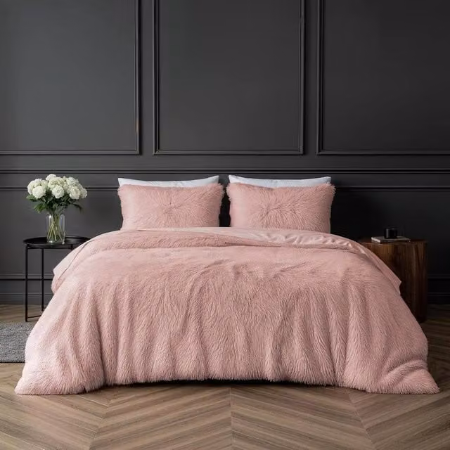 Smart Living Pink Faux Fur Duvet Cover and Pillowcase Set, W/D/H: 230 x 220 x 200 cm – 1