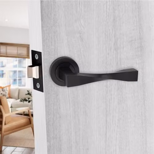 Golden Grace Astrid Twist Latch Door Handles in Matt Black – 3