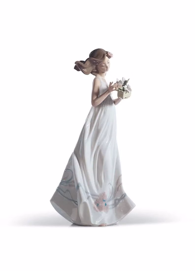Lladró Butterfly Treasures Woman Porcelain Figurine in White
