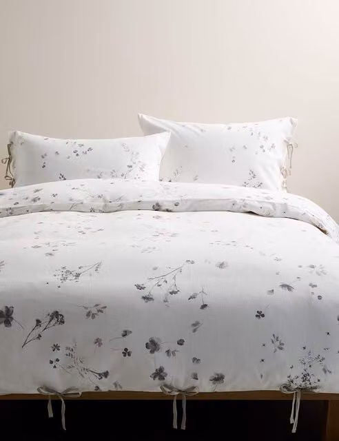 M&S Pure Cotton Pressed Floral Bedding Set, Grey and White, 200 x 200 cm