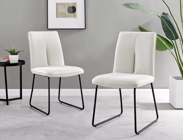 FurnitureboxUK Penrose Black Round Dining Table and 4 Halle Chairs in Cream