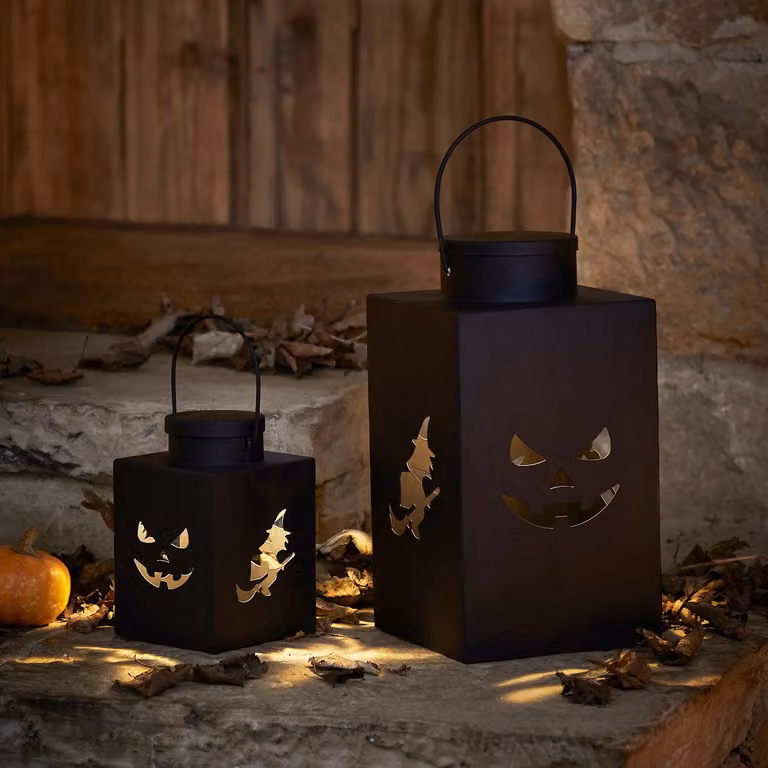 Lights4fun Set of 2 Black Metal Halloween LED Battery Operated Candle Lanterns for Indoor and Outdoor Use