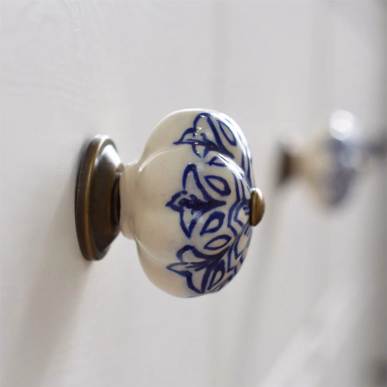 Nicola Spring Blue Ceramic Floral Cabinet Knob – 5