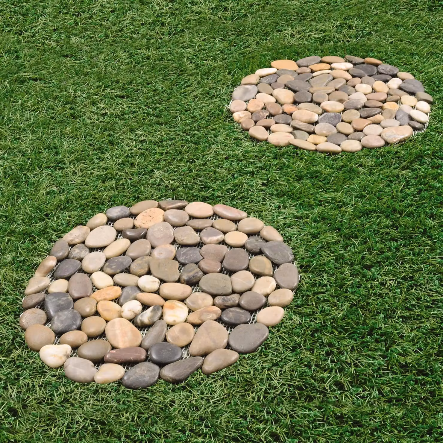 mysmartbuy 2 x Round Pebble Stepping Stones, Polished River Rock Weatherproof Garden Pathway Slabs, Multicolour, Diameter: 33 cm – 2