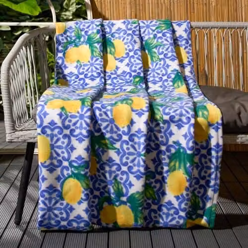 OHS Blue and Yellow Lemon Print Fleece Throw Blanket, W/D/H: 120 x 150 cm – 1