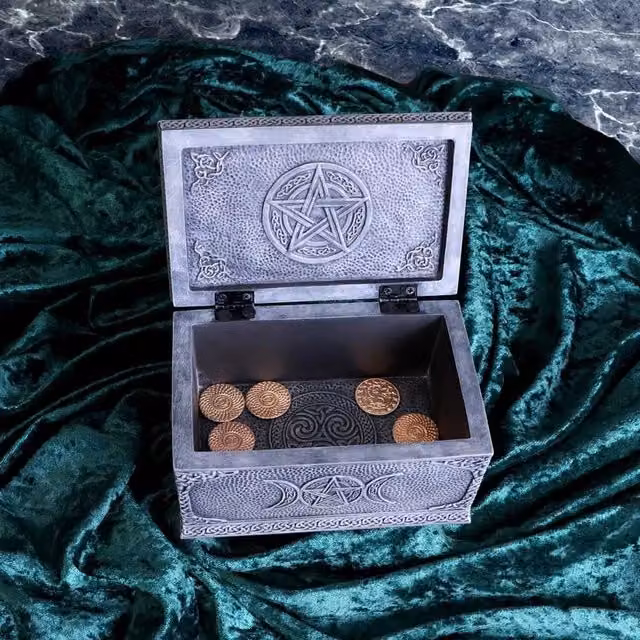 Nemesis Now Mother Earth Box in Grey with Lid