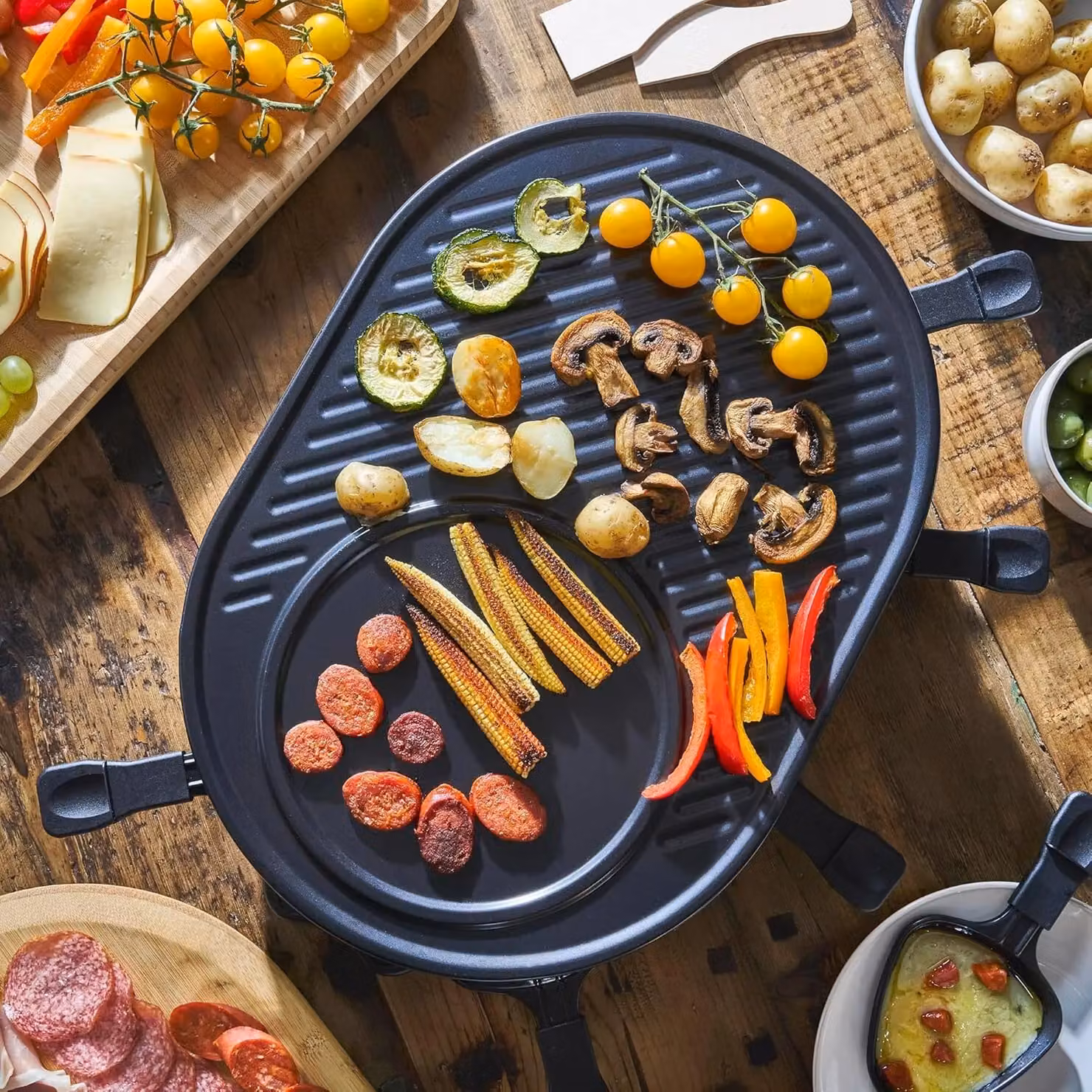 Cooks Professional 1200W Electric Raclette Grill in Black with Metal Plate, Non-Stick Coating and Adjustable Thermostat – 3