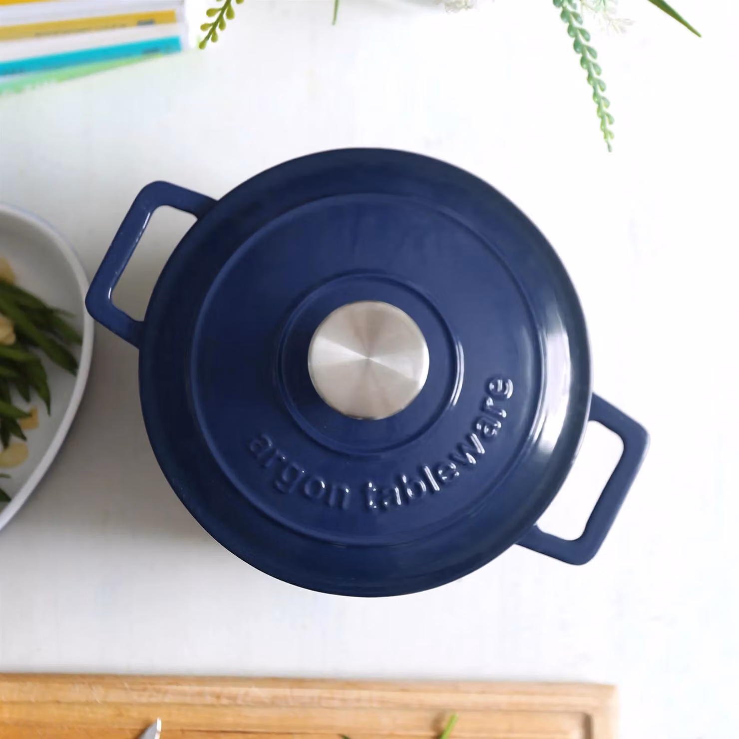 Argon Tableware 2x Round Cast Iron Casserole Dishes with Self Basting Lid, Blue, 2.8L – 7