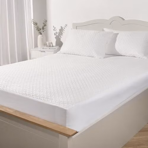 OHS Cooling Mattress Protector, Soft Hypoallergenic Breathable Fibre Mattress Cover, White, W: 135 cm, D: 190 cm – 1