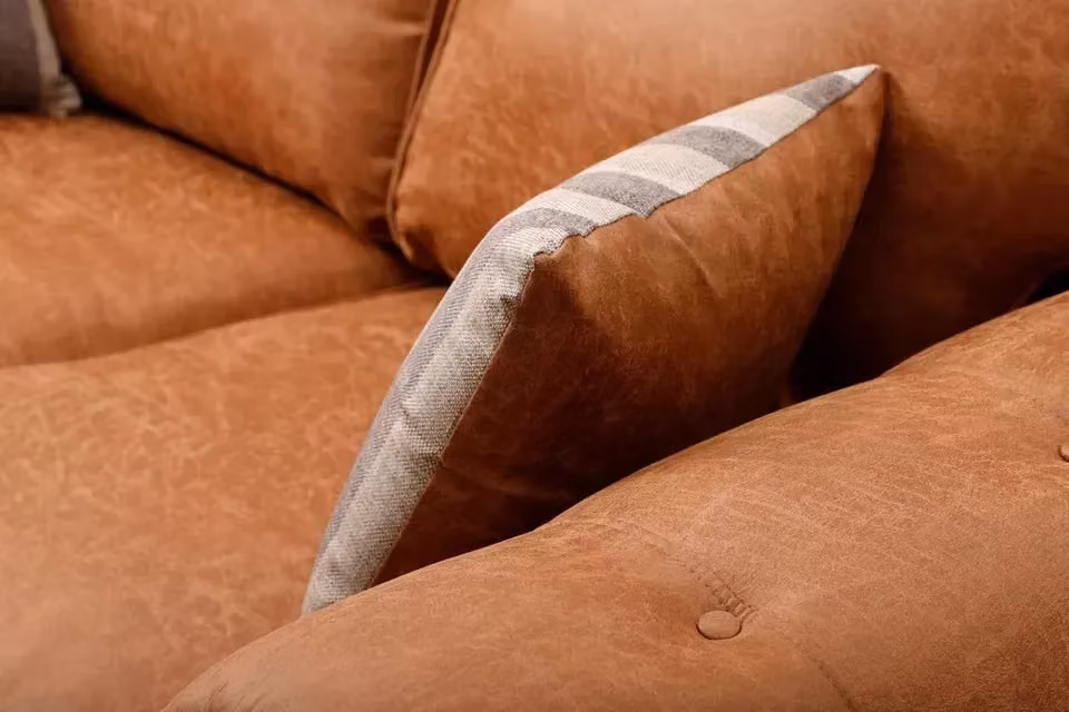 Snugg Furniture UK Limited Oakland L-Shaped 4 Seater Corner Sofa in Brown Synthetic Leather – 5