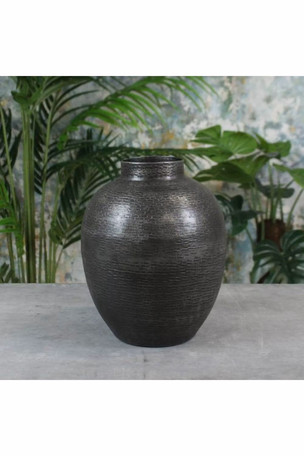 KDMD Hampstead Ceramic Flower Vase in Black, H 26 cm x W 21 cm – 2