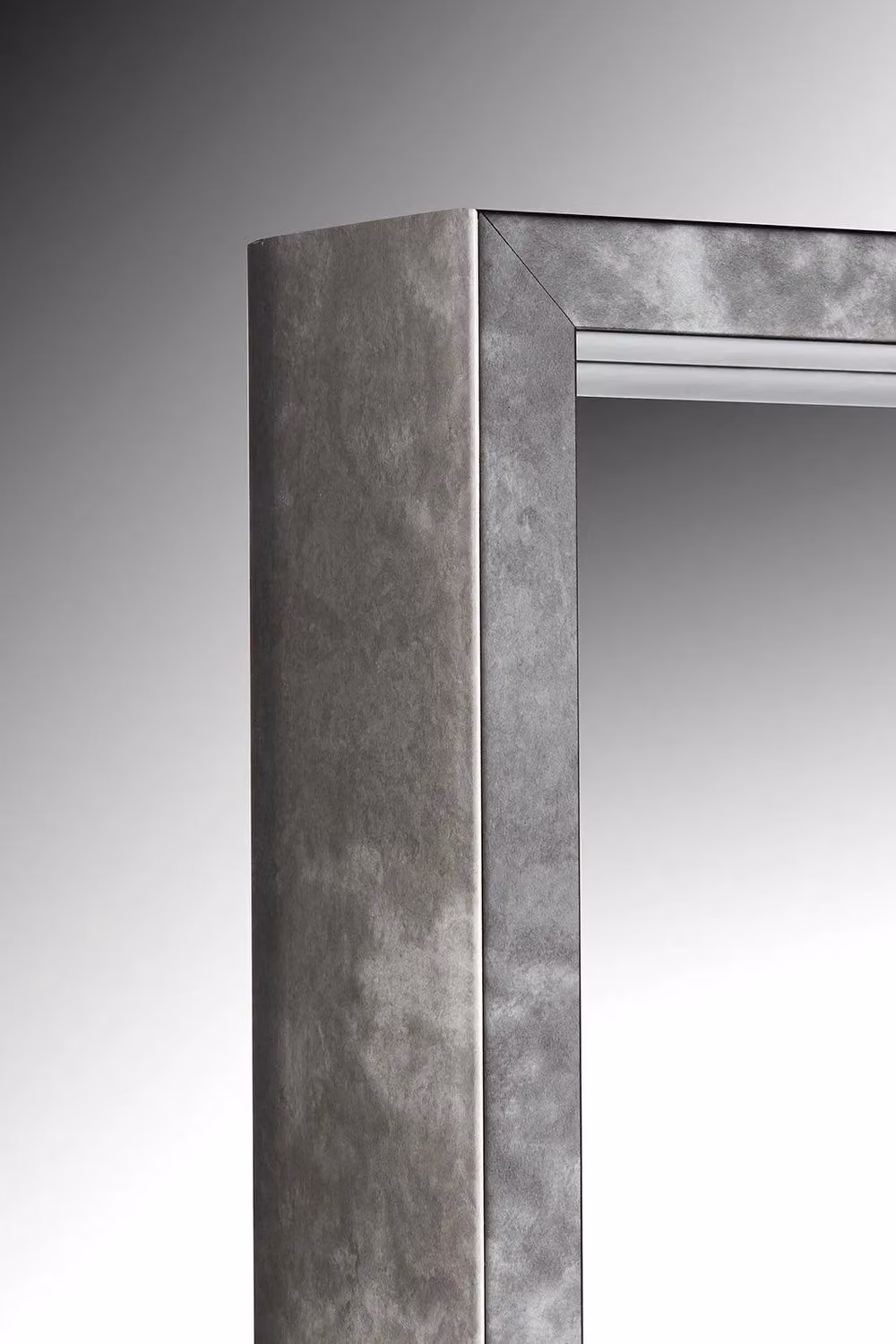 Nielsen Design Albury Accent Rectangular Wall Mirror with Metallic Effect in Grey – 4