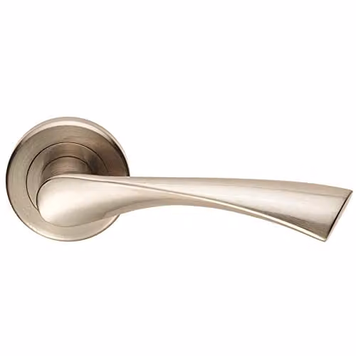 Loops Pair of Angular Twisted Handle on Round Rose Internal Door Hardware in Satin Nickel
