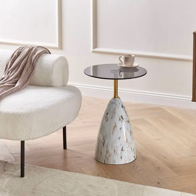Wyld and Coco Compact Round Side Table with White Glass Top and Gold Metal Base, W/D/H: 56 x 56 x 40 cm – 1