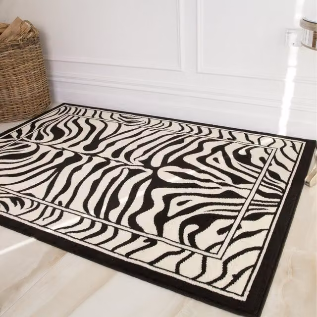 The Rug House Zebra Print Living Room Rug in Black and White, W: 280 cm, D: 190 cm