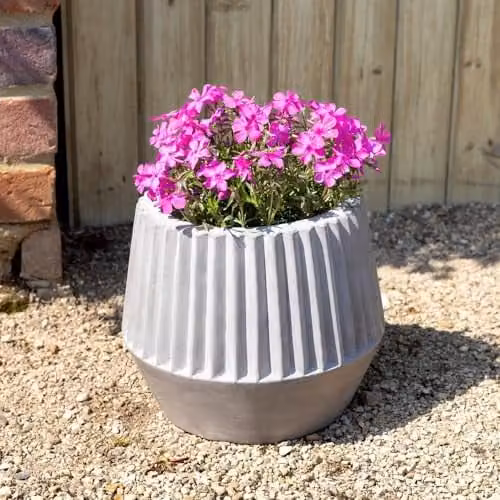 Primrose Textured Concrete Deep Ribbed Round Planter in Grey, Diameter: 25 cm, Height: 21 cm