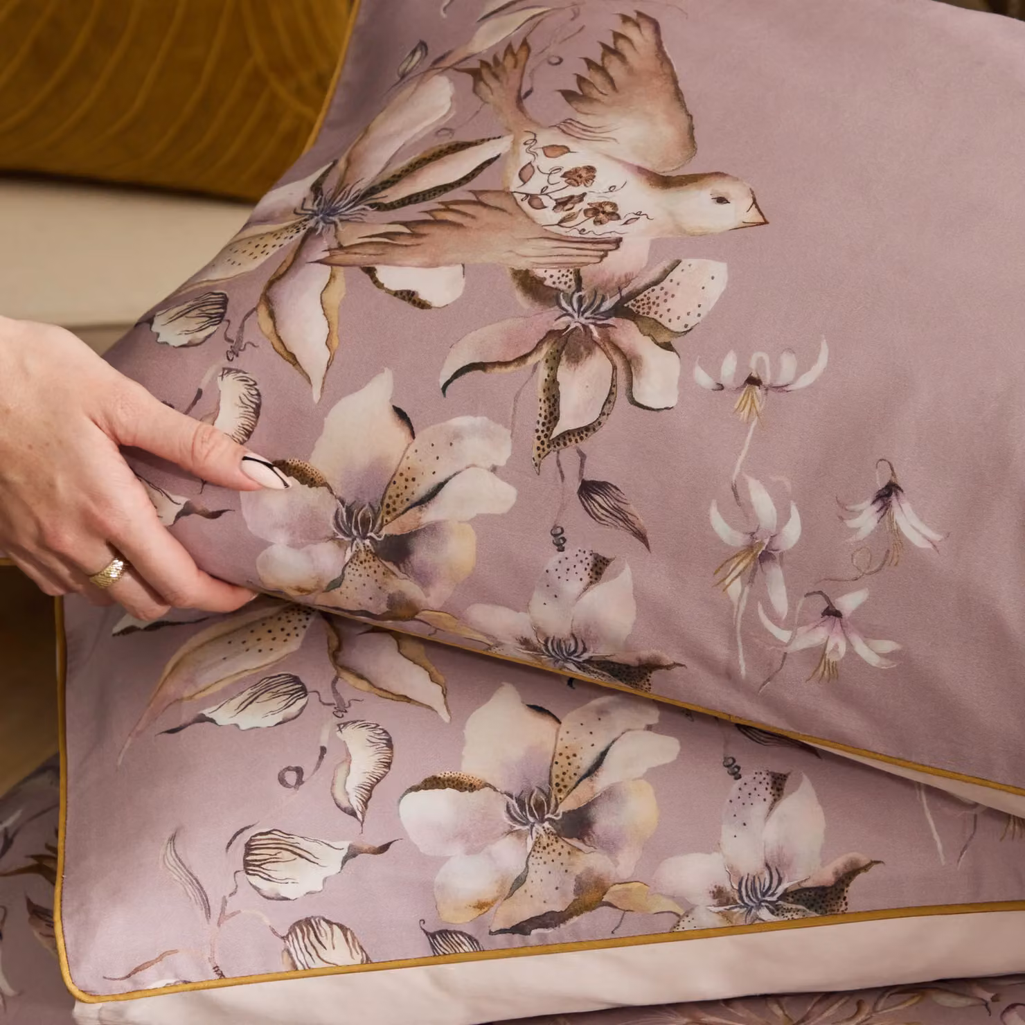 Voyage Maison Floella Floral Printed Cotton Duvet Cover and Pillowcase Set in Purple, W: 140 cm, L: 200 cm – 3