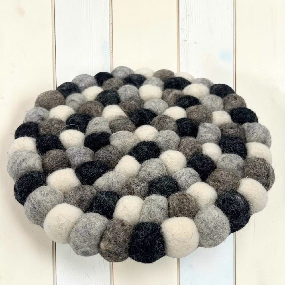 Four Candle Round Felt Ball Placemat in Multi Grey – 2