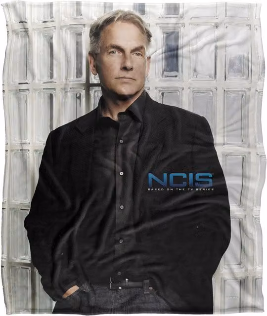 Trevco NCIS Glass Wall Silky Touch Super Soft Fleece Throw Blanket, White, W/D: 152 x 127 cm – 5