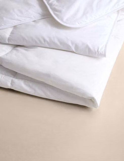 M&S Luxury White 7.5 Tog Down Alternative Microfibre Duvet