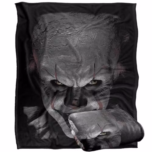 Warner Bros. It Pennywise The Clown Super Soft Fleece Throw Blanket, Multicolour, W: 152 cm, D: 127 cm