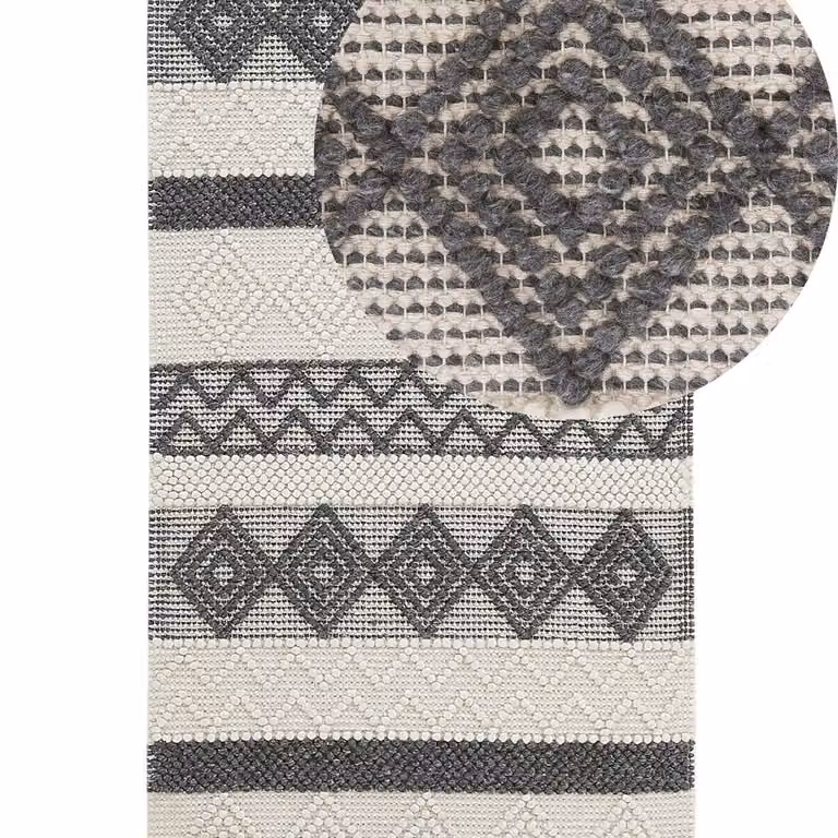 Wyld and Coco Handwoven Geometric Oriental Area Rug in Beige and Grey, W: 80 cm, L: 150 cm