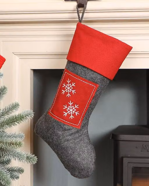 Dibor Set of 4 Grey Scandinavian Style Snowflake Christmas Stocking Bags – 1