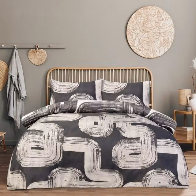 Smart Living Wholesale Ltd. Luxury Microfibre Duvet Cover, Pillowcase and Fitted Sheet Set in Black