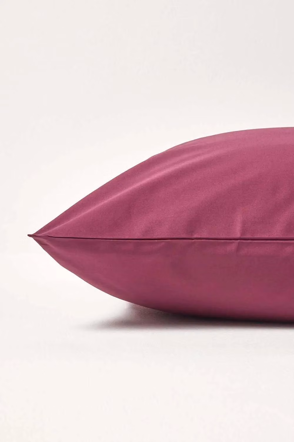Homescapes Purple Egyptian Cotton Percale Pillowcase with Zip, W/D/H: 40 x 40 x 0 cm, 200 TC – 2