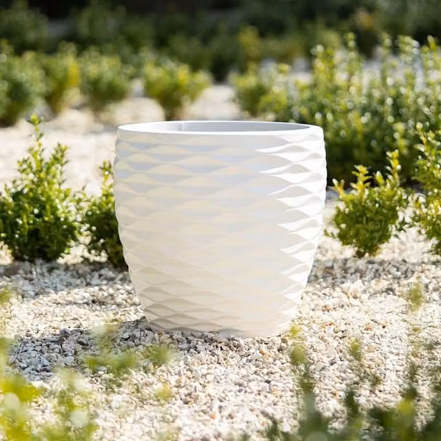 Primrose White Round Bilbao Ornamental Garden Planter Tub