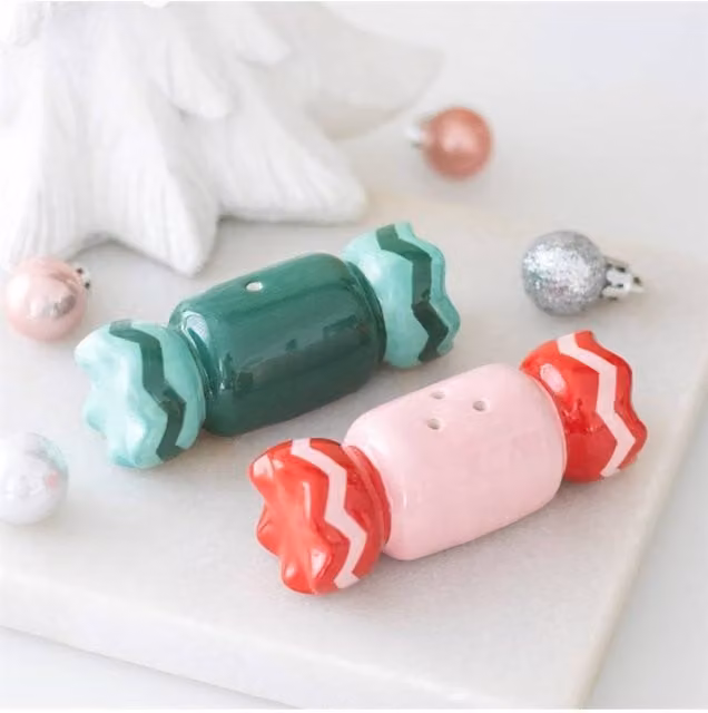 KDMD Christmas Sweets Salt and Pepper Shakers, Set of 2 Multicolour Ceramic Shakers