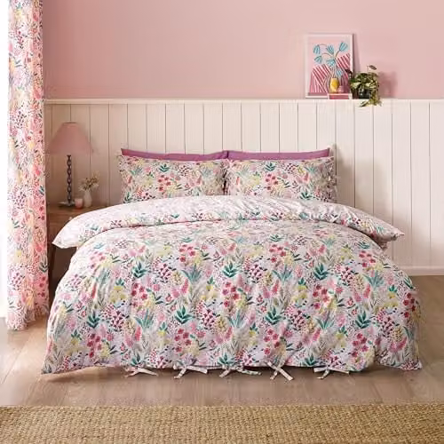 Catherine Lansfield Tilly Floral Reversible Double Duvet Cover and Pillowcase Set in Pink, W/D/H: 200 x 200 cm